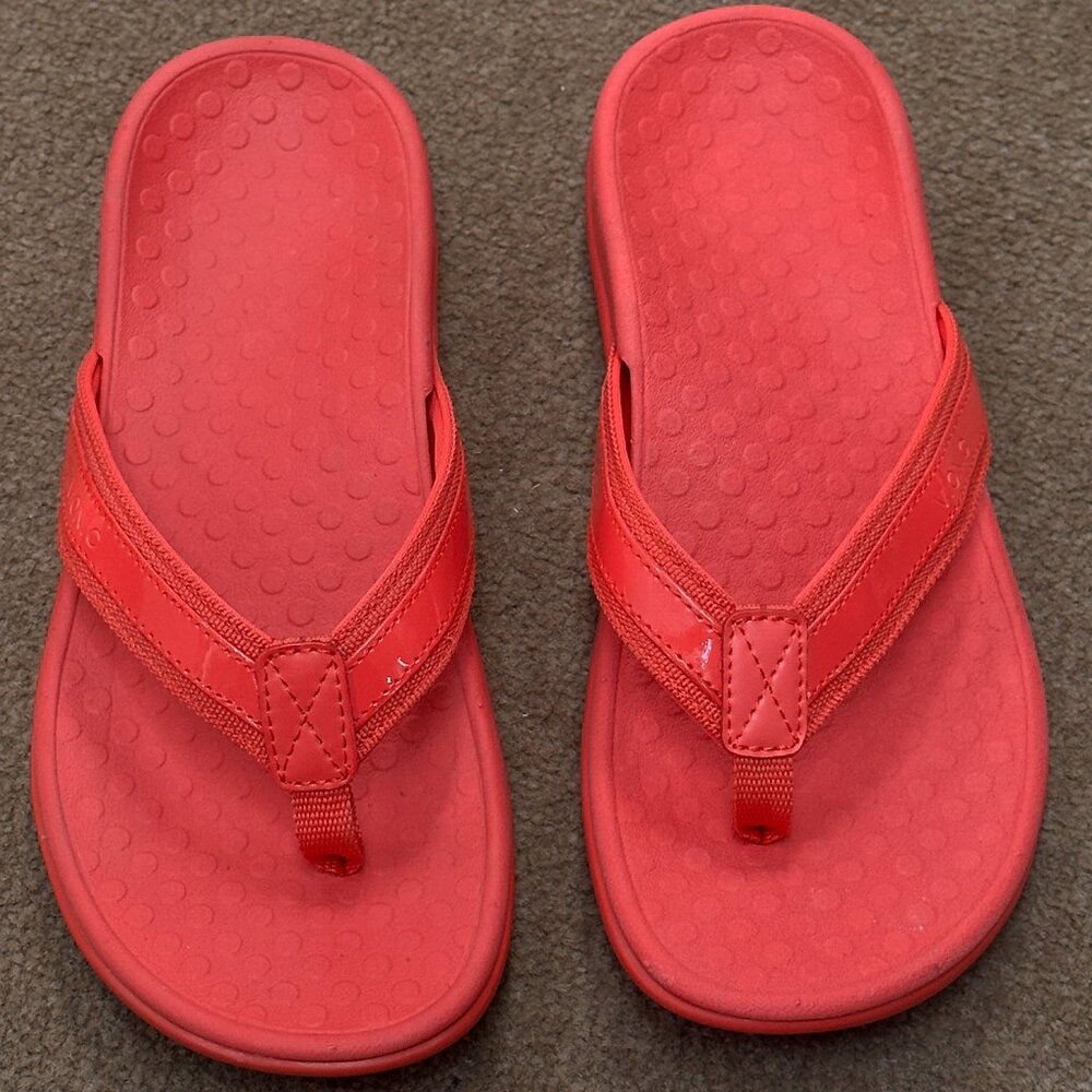 Vionic - Picture 3 of 3